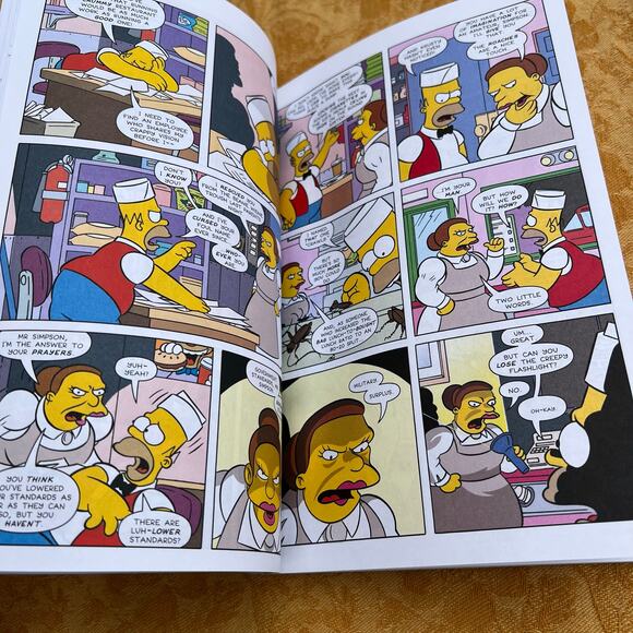 Simpsons Comics Meltdown: 2011 - Picture 3 of 9